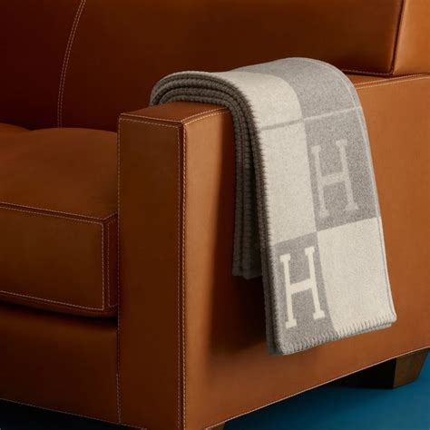 The Best Hermès Throw Blanket Dupes to Shop Now .